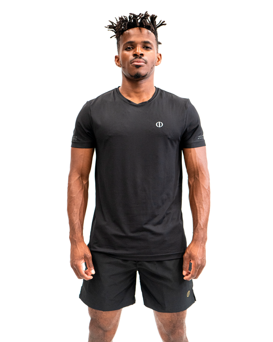 PLAYERA NEGRA LIGHT&DRY LOGO BLANCO